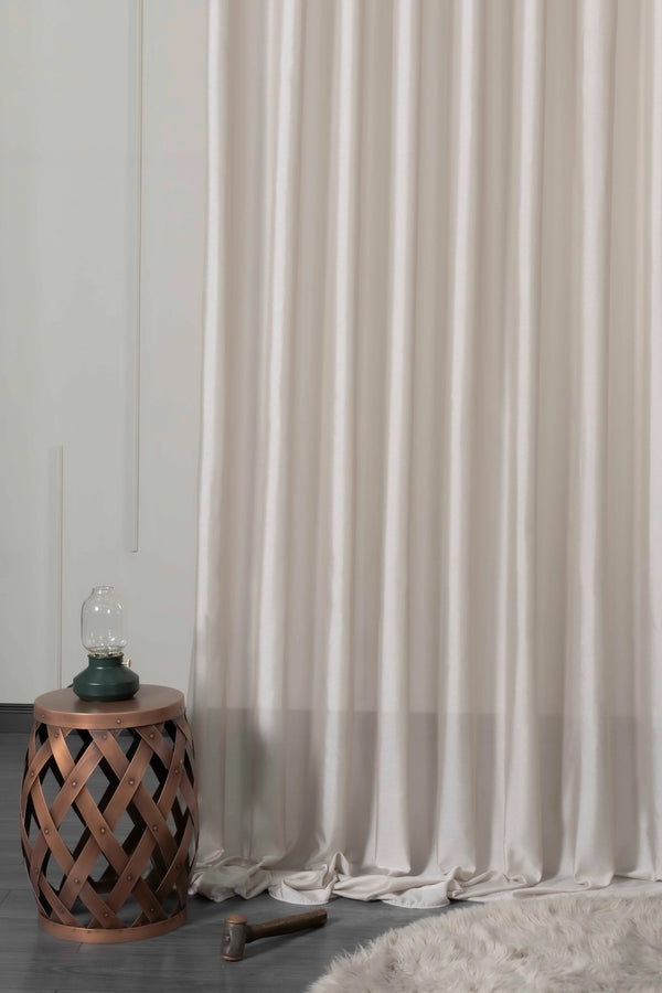 Apex Tulle-Drapery Colors for a Luxe Feel