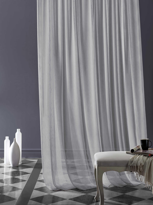 Vagar Tulle-The Best Drapery Fabrics for a Glamorous, Hollywood-Style Home